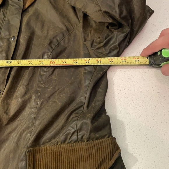 BRITTON Burghley Olive Wax Jacket We’ll Worn Distressed Size Large - Picture 11 of 13